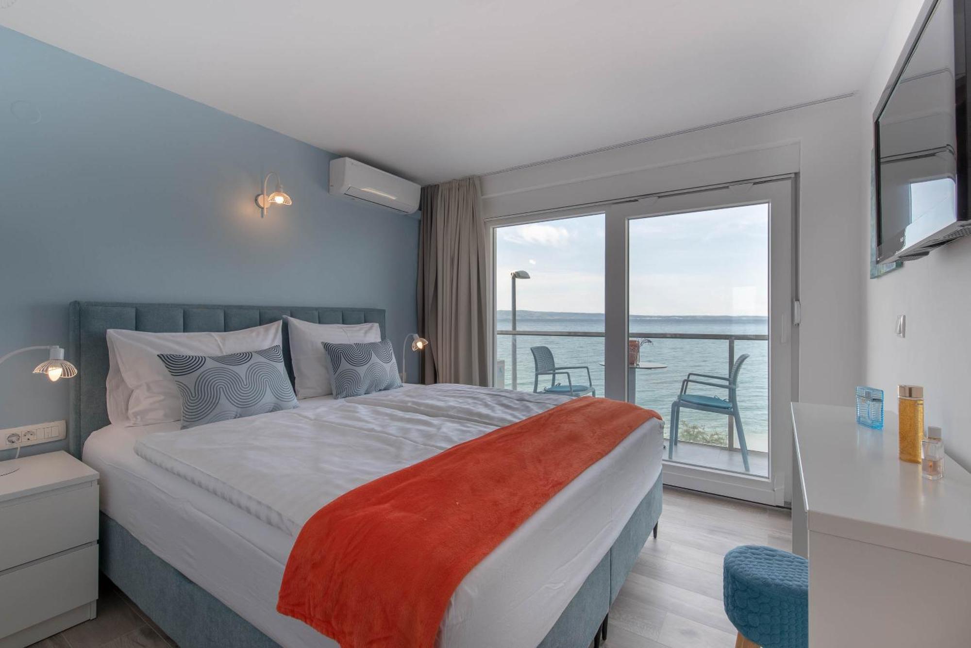 Beachfront Apartments Zanic Podstrana Exterior photo